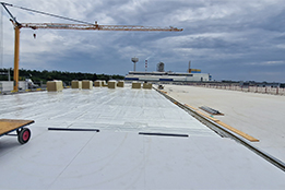 Hodonice, Saint-Gobain Adfors CZ - modernizace střechy Skárny