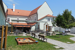 Chvalovice - penzion Daníž