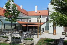 Chvalovice - penzion Daníž