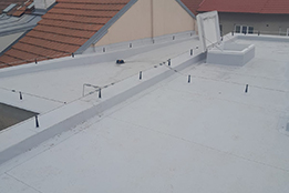 Znojmo, Hálkova - zateplení střechy BD